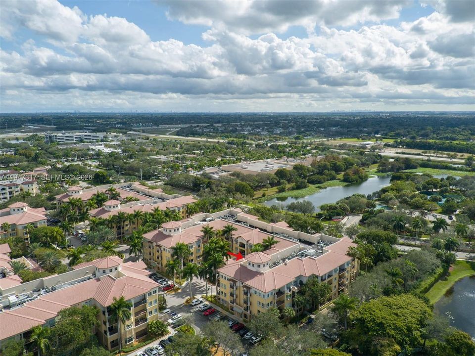 For Sale: $489,000 (2 beds, 2 baths, 1283 Square Feet)