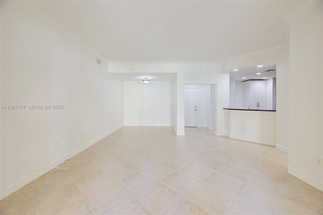 For Sale: $489,000 (2 beds, 2 baths, 1283 Square Feet)