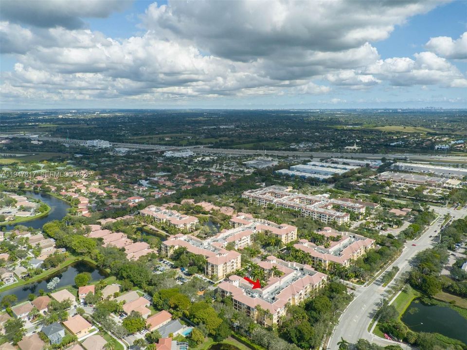 For Sale: $489,000 (2 beds, 2 baths, 1283 Square Feet)