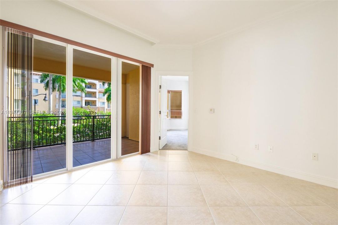 For Sale: $489,000 (2 beds, 2 baths, 1283 Square Feet)