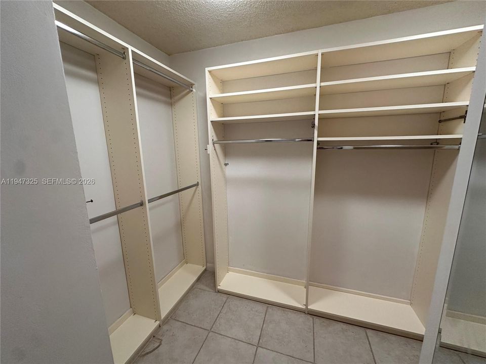 En Venta: $630,000 (2 camas, 2 baños, 1423 Pies cuadrados)