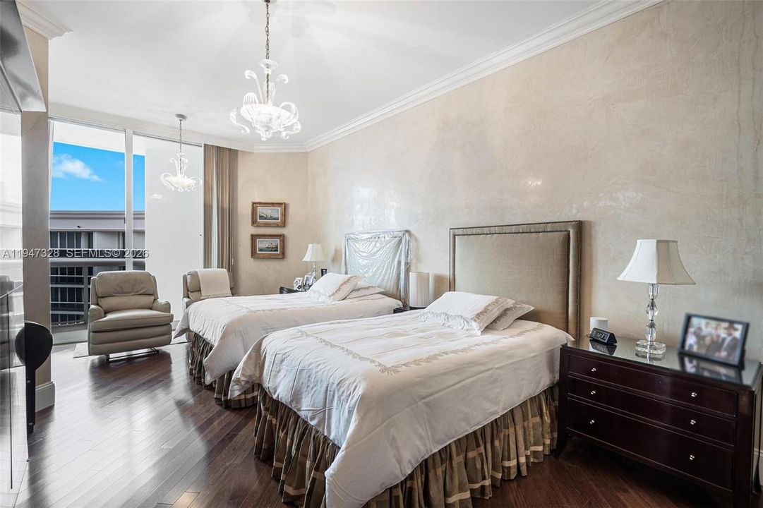 На продажу: $1,599,999 (2 спален, 2 ванн, 1740 Квадратных фут)
