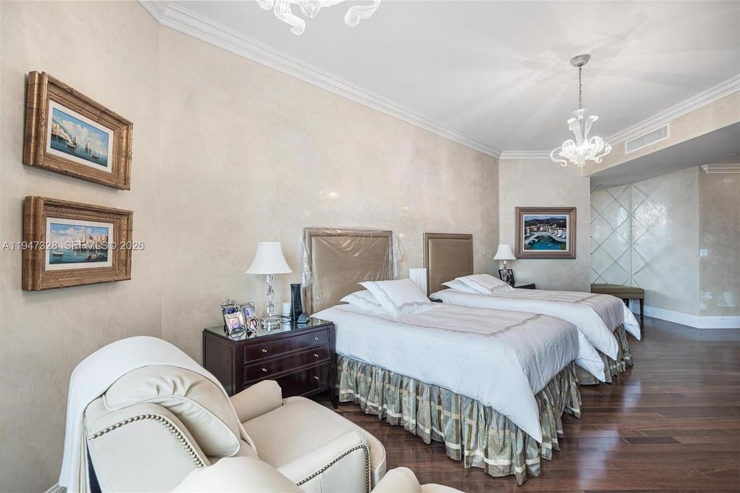 На продажу: $1,599,999 (2 спален, 2 ванн, 1740 Квадратных фут)