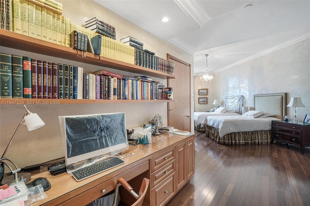 На продажу: $1,599,999 (2 спален, 2 ванн, 1740 Квадратных фут)