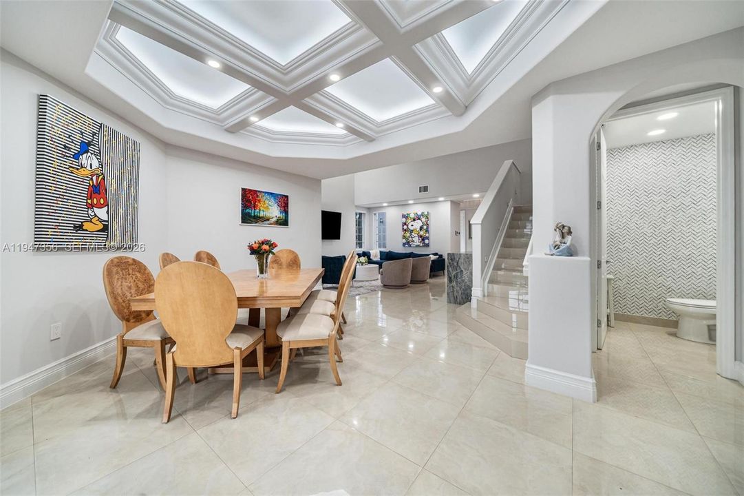 En Venta: $1,899,000 (4 camas, 4 baños, 3176 Pies cuadrados)