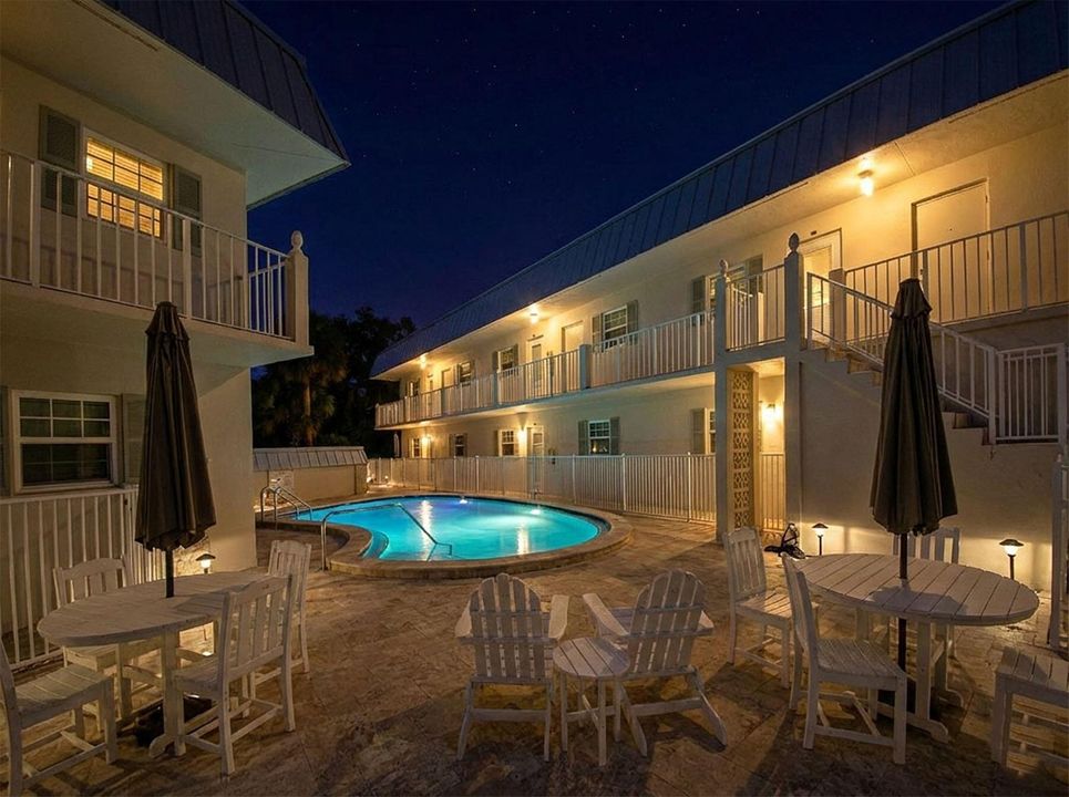 Pool6nightShot