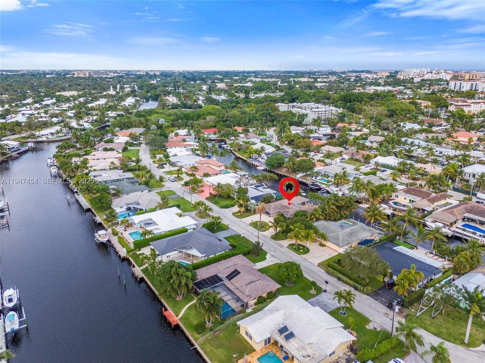 Vendido Recientemente: $1,750,000 (3 camas, 2 baños, 2032 Pies cuadrados)