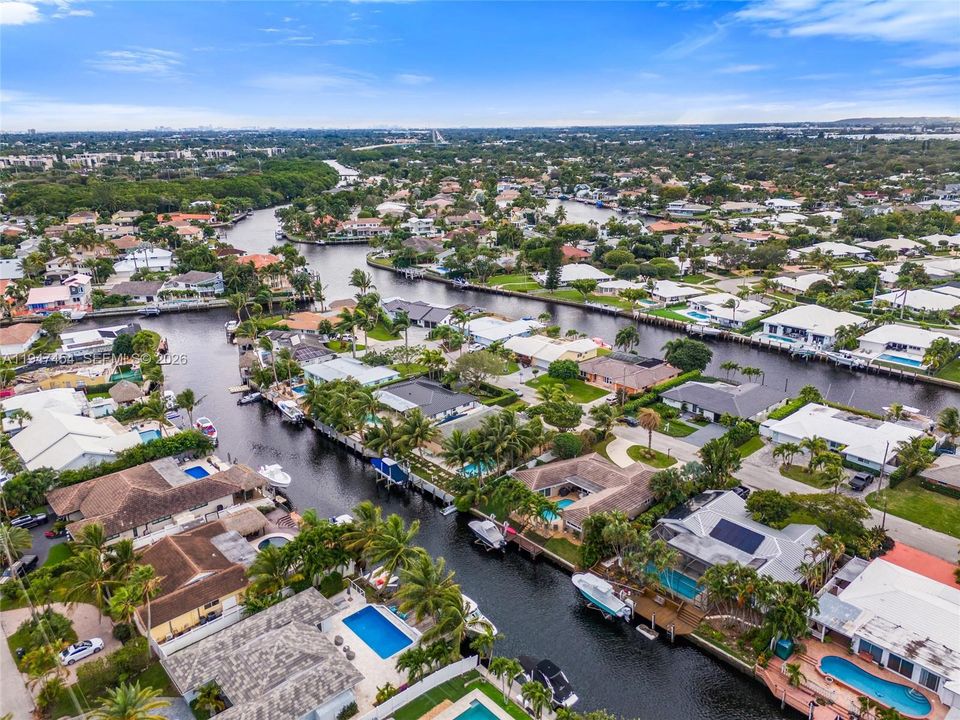 Vendido Recientemente: $1,750,000 (3 camas, 2 baños, 2032 Pies cuadrados)