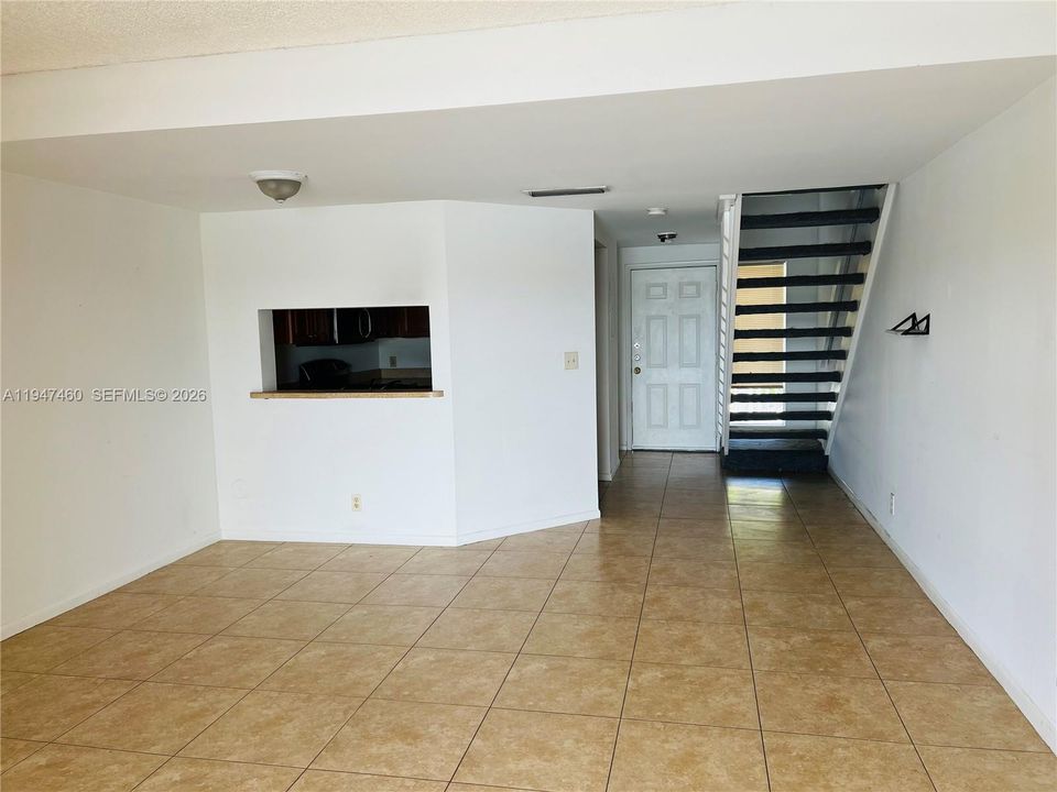 For Sale: $235,000 (2 beds, 2 baths, 1032 Square Feet)