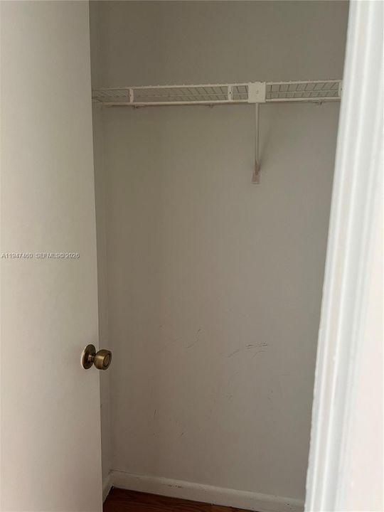 For Sale: $235,000 (2 beds, 2 baths, 1032 Square Feet)