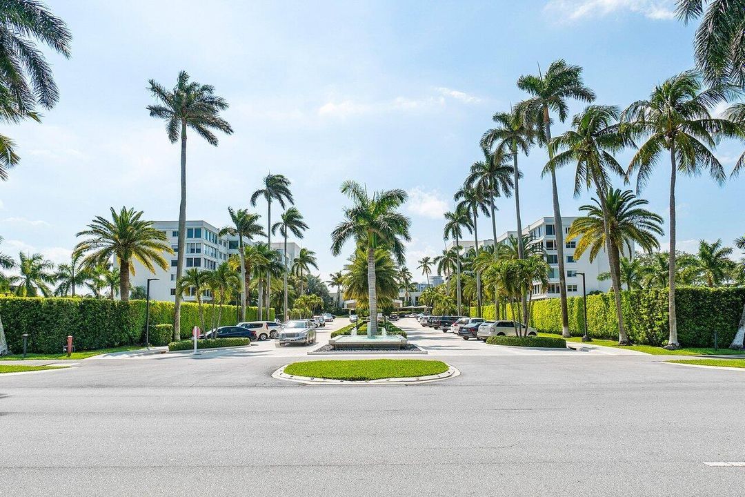 001-44CocoanutRow-B120-PalmBeach-FL-3348