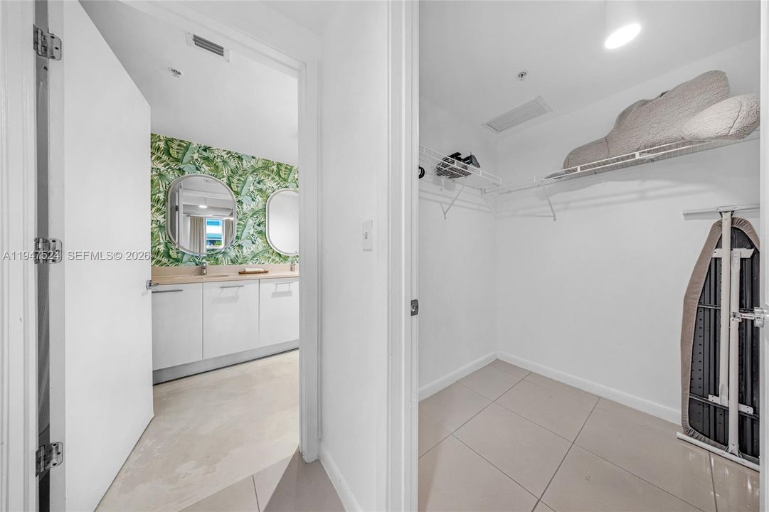 For Sale: $670,000 (2 beds, 2 baths, 1146 Square Feet)