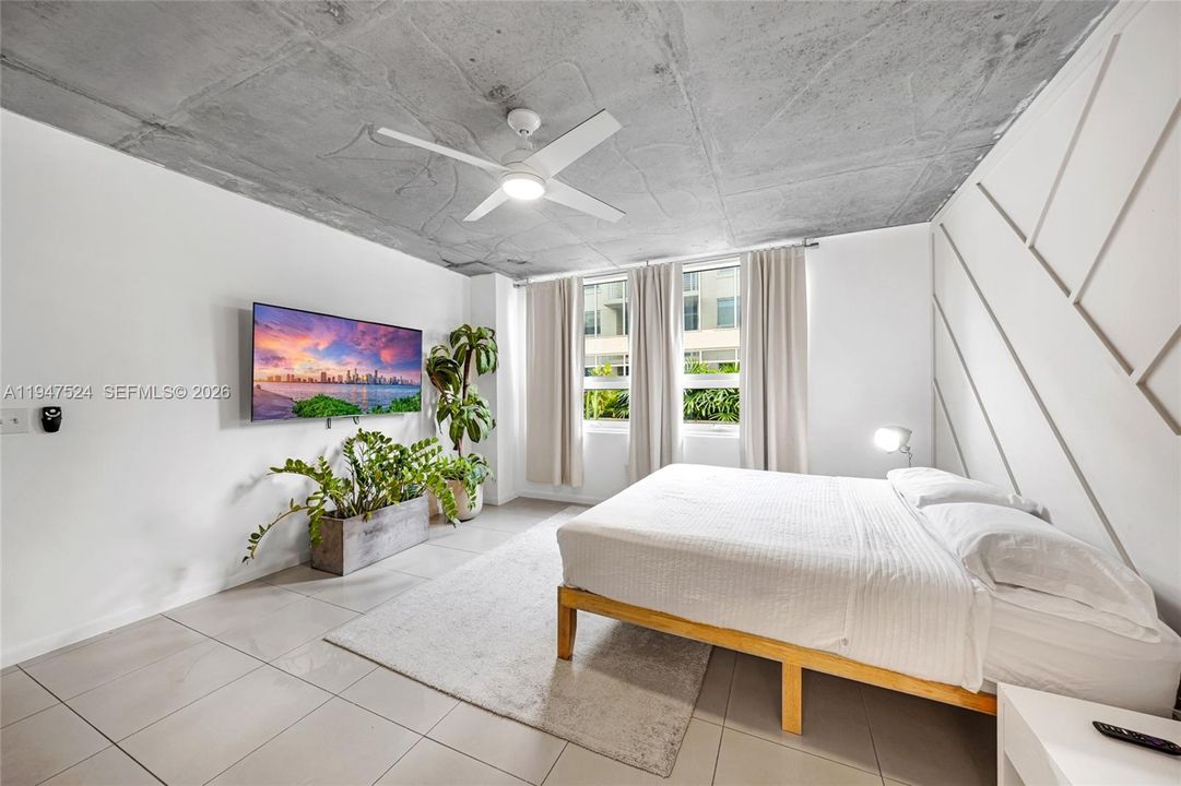 For Sale: $670,000 (2 beds, 2 baths, 1146 Square Feet)