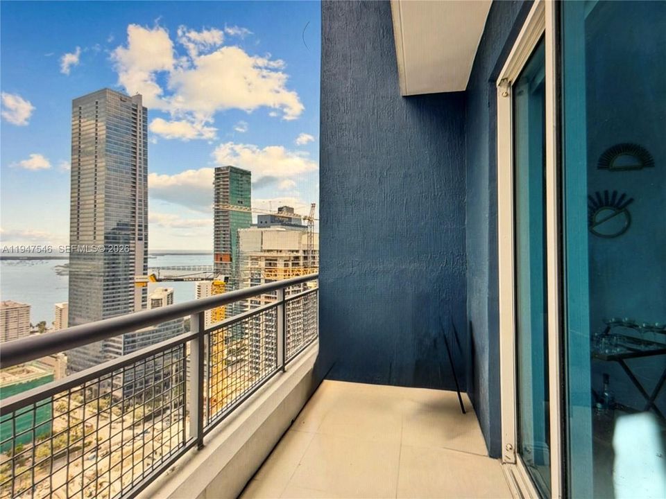 En Venta: $488,250 (1 camas, 1 baños, 877 Pies cuadrados)