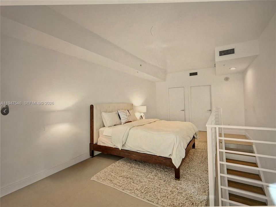 En Venta: $488,250 (1 camas, 1 baños, 877 Pies cuadrados)