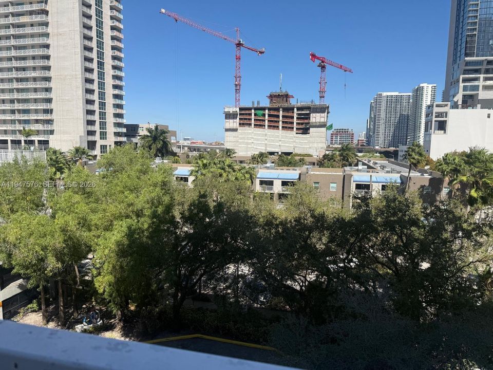 En Venta: $330,000 (2 camas, 2 baños, 914 Pies cuadrados)