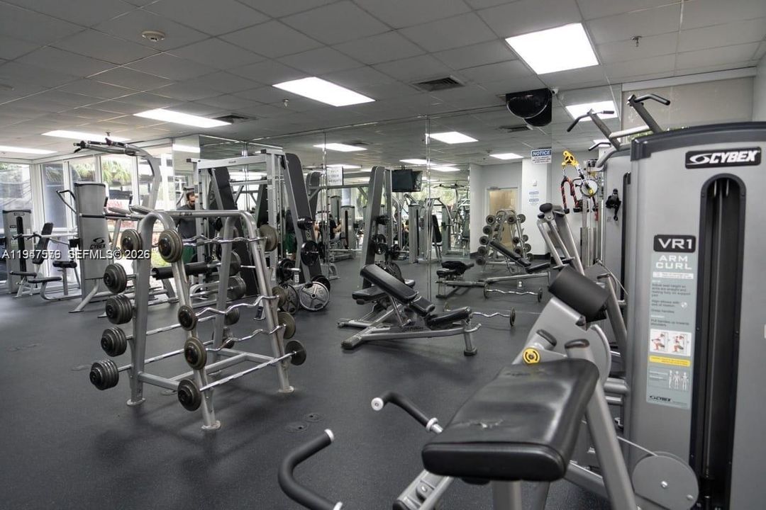 En Venta: $330,000 (2 camas, 2 baños, 914 Pies cuadrados)