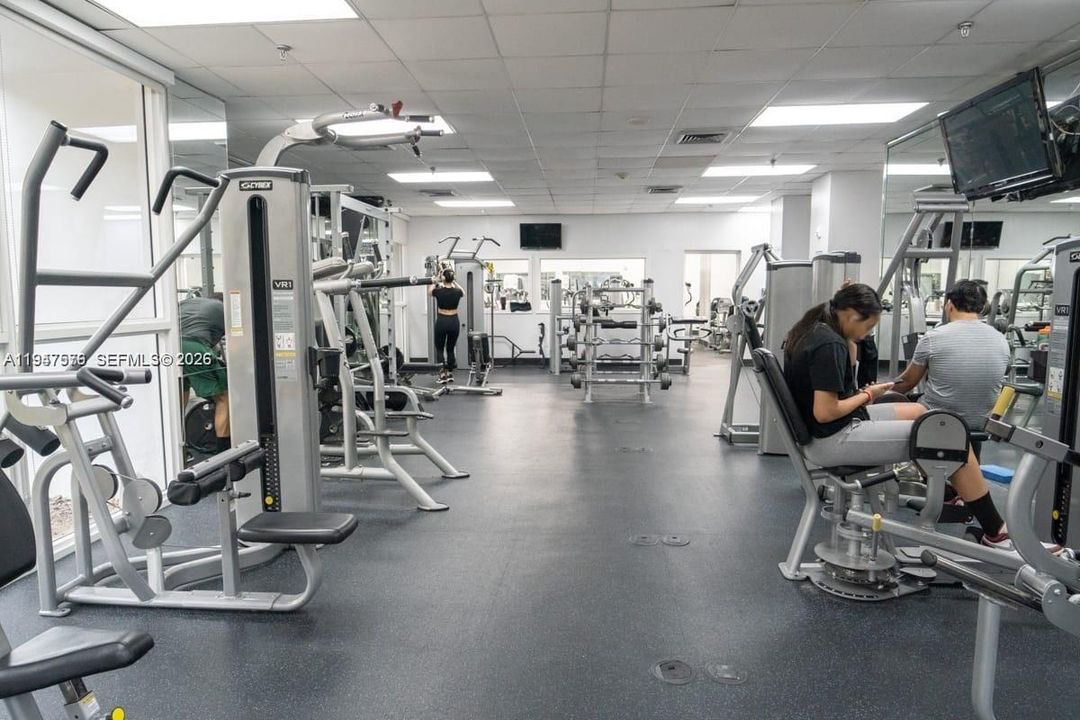 En Venta: $330,000 (2 camas, 2 baños, 914 Pies cuadrados)