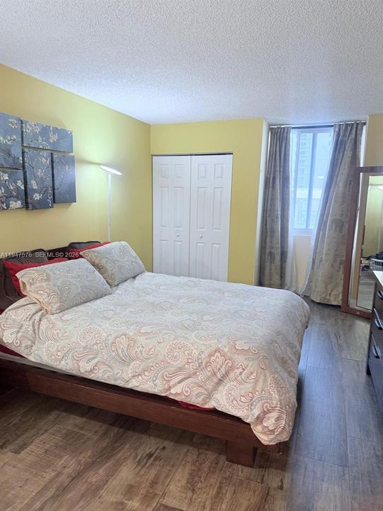 En Venta: $330,000 (2 camas, 2 baños, 914 Pies cuadrados)