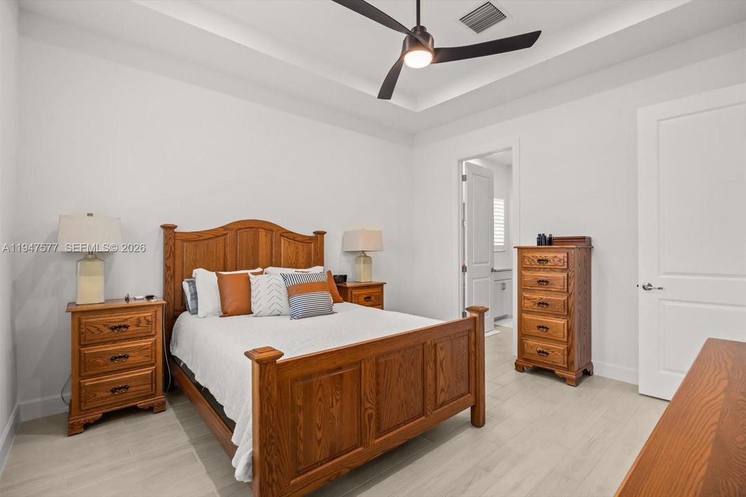 En Venta: $529,900 (3 camas, 2 baños, 1904 Pies cuadrados)