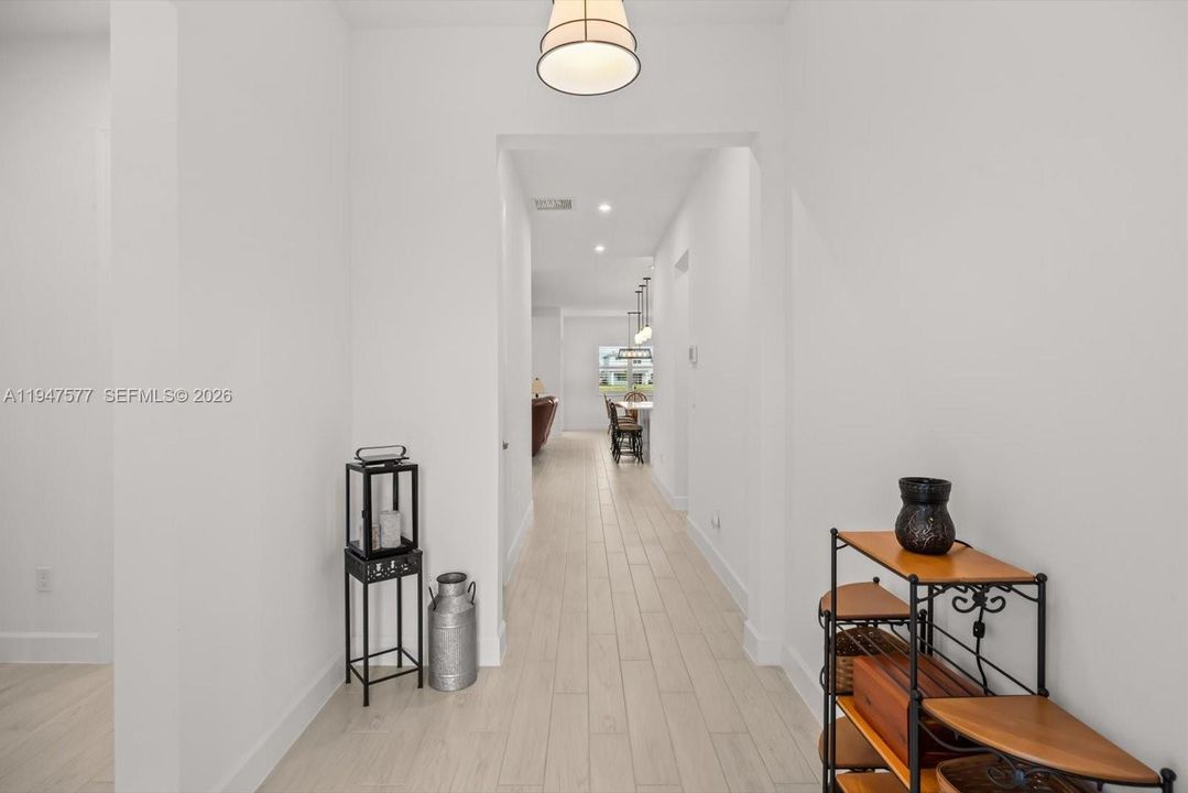 En Venta: $529,900 (3 camas, 2 baños, 1904 Pies cuadrados)