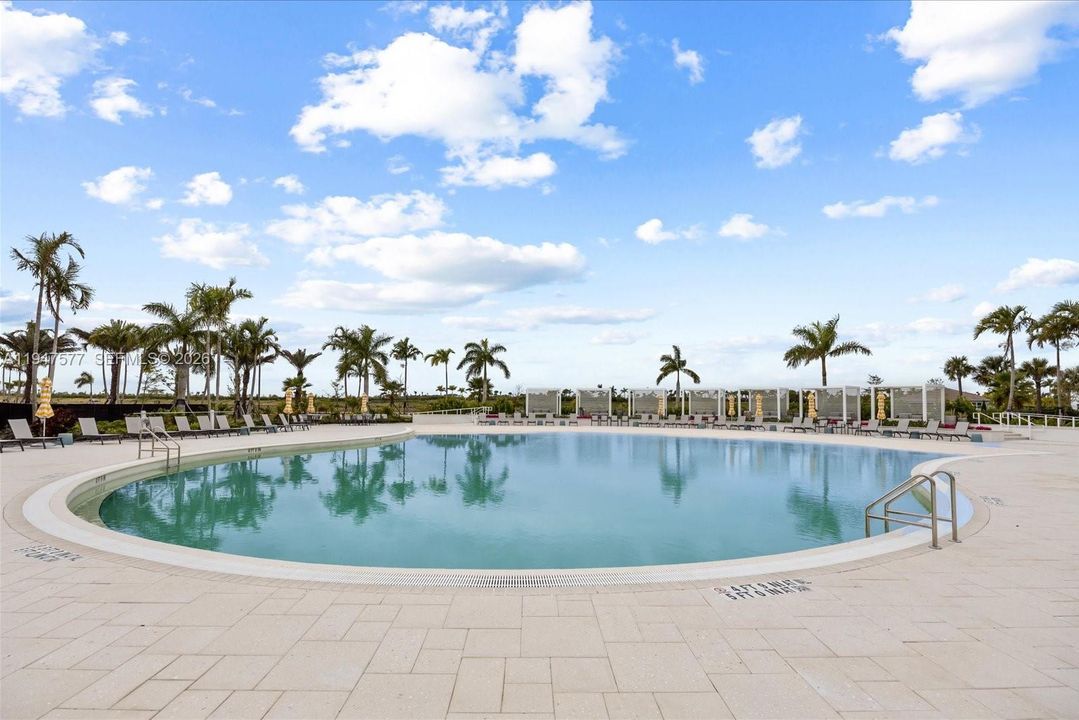 En Venta: $529,900 (3 camas, 2 baños, 1904 Pies cuadrados)