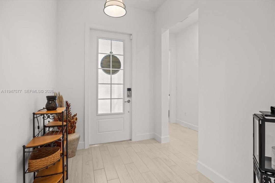En Venta: $529,900 (3 camas, 2 baños, 1904 Pies cuadrados)