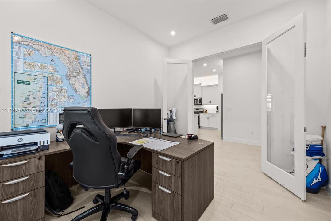 En Venta: $529,900 (3 camas, 2 baños, 1904 Pies cuadrados)
