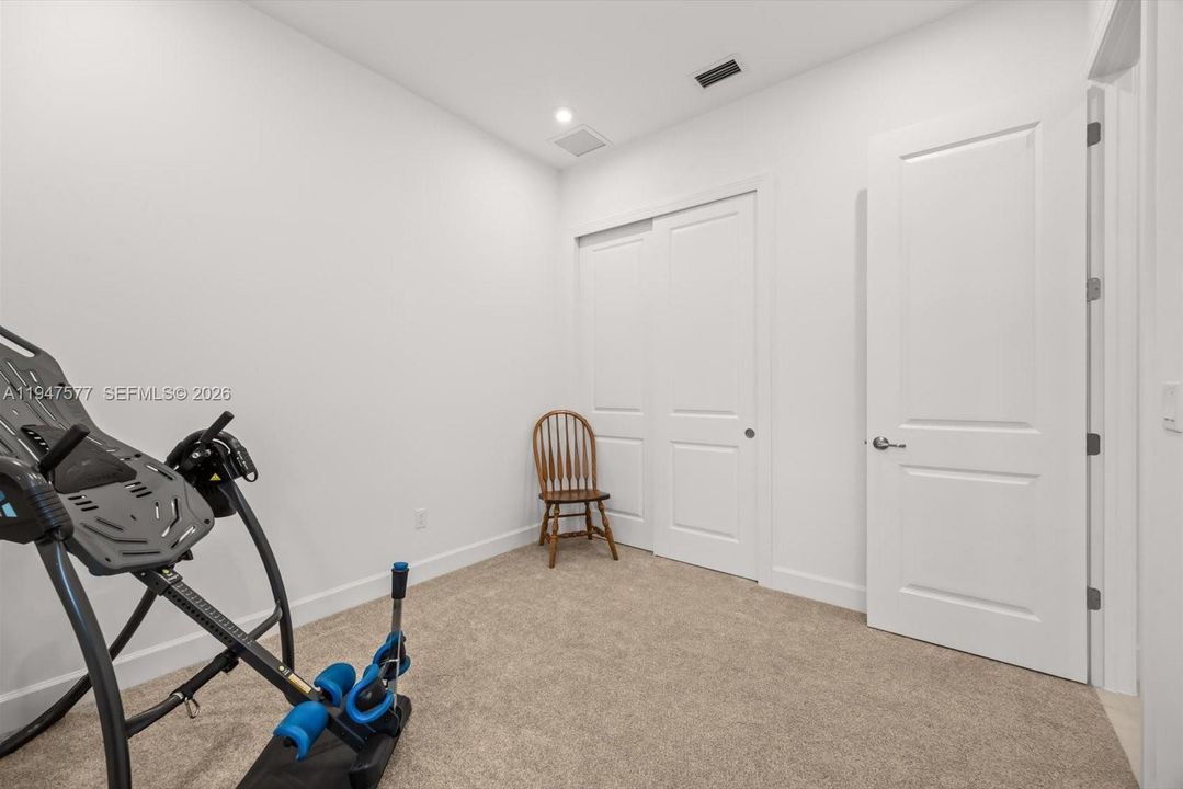 En Venta: $529,900 (3 camas, 2 baños, 1904 Pies cuadrados)