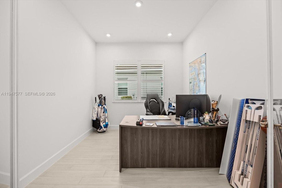 En Venta: $529,900 (3 camas, 2 baños, 1904 Pies cuadrados)