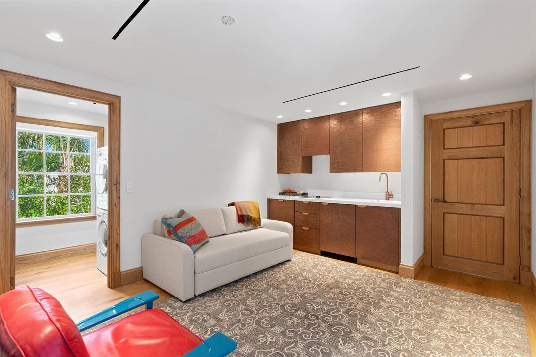 Guest Wing Kitchenette
