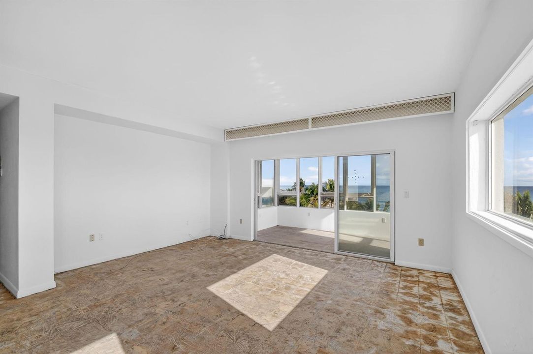 PENTHOUSE -14