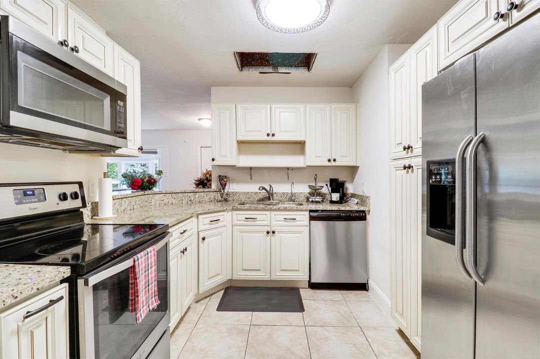 Kitchen 1