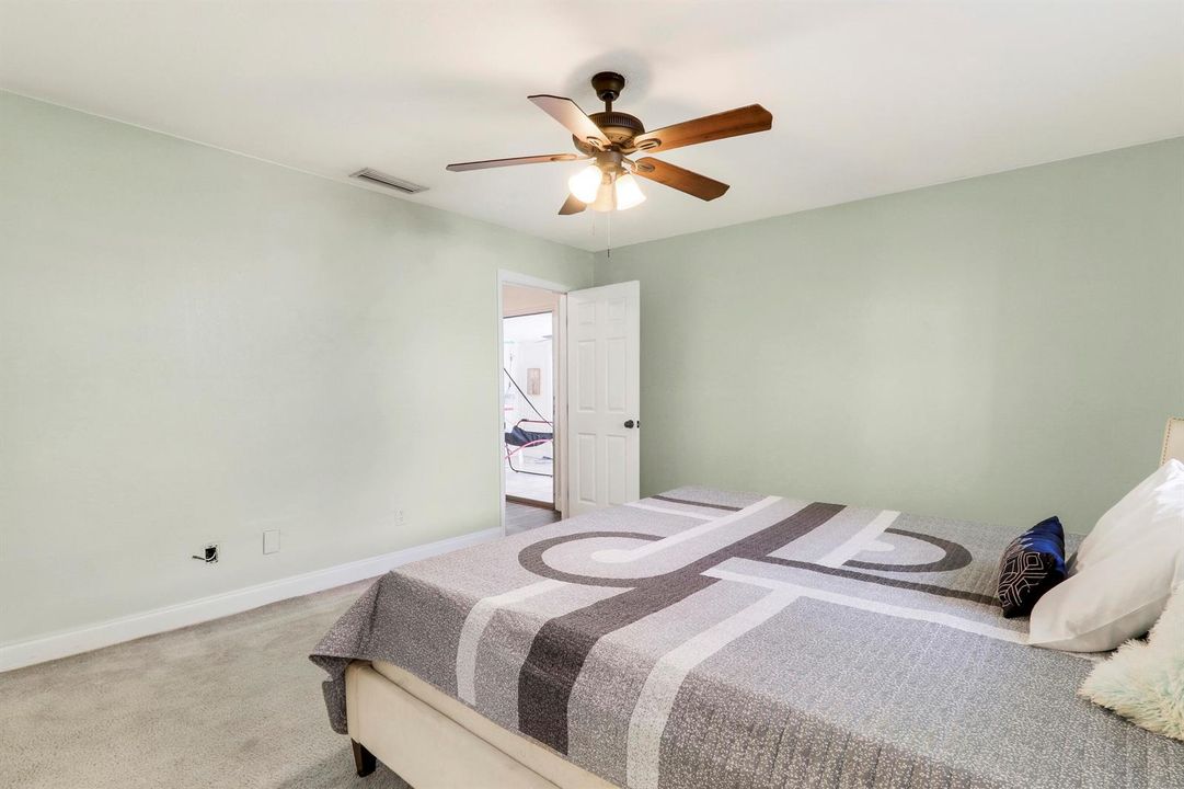 2nd Bedroom