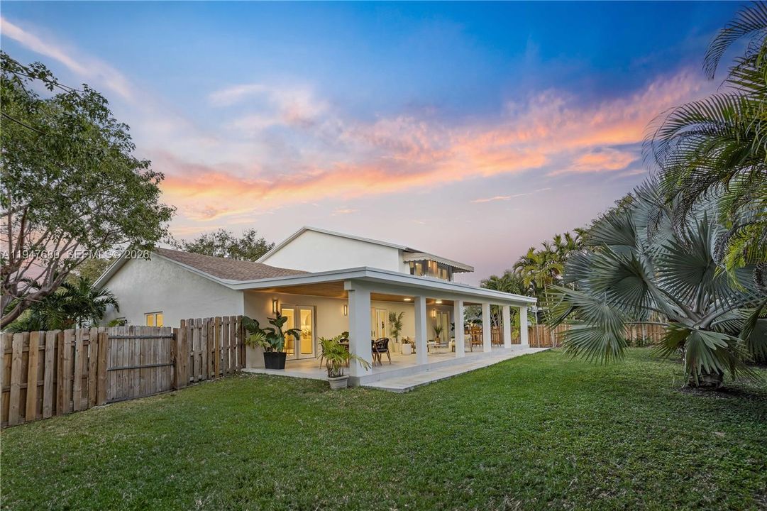 For Sale: $1,475,000 (5 beds, 4 baths, 3045 Square Feet)