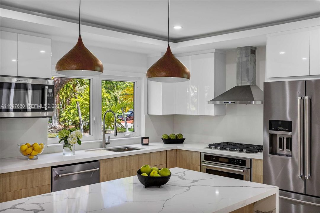 For Sale: $1,475,000 (5 beds, 4 baths, 3045 Square Feet)