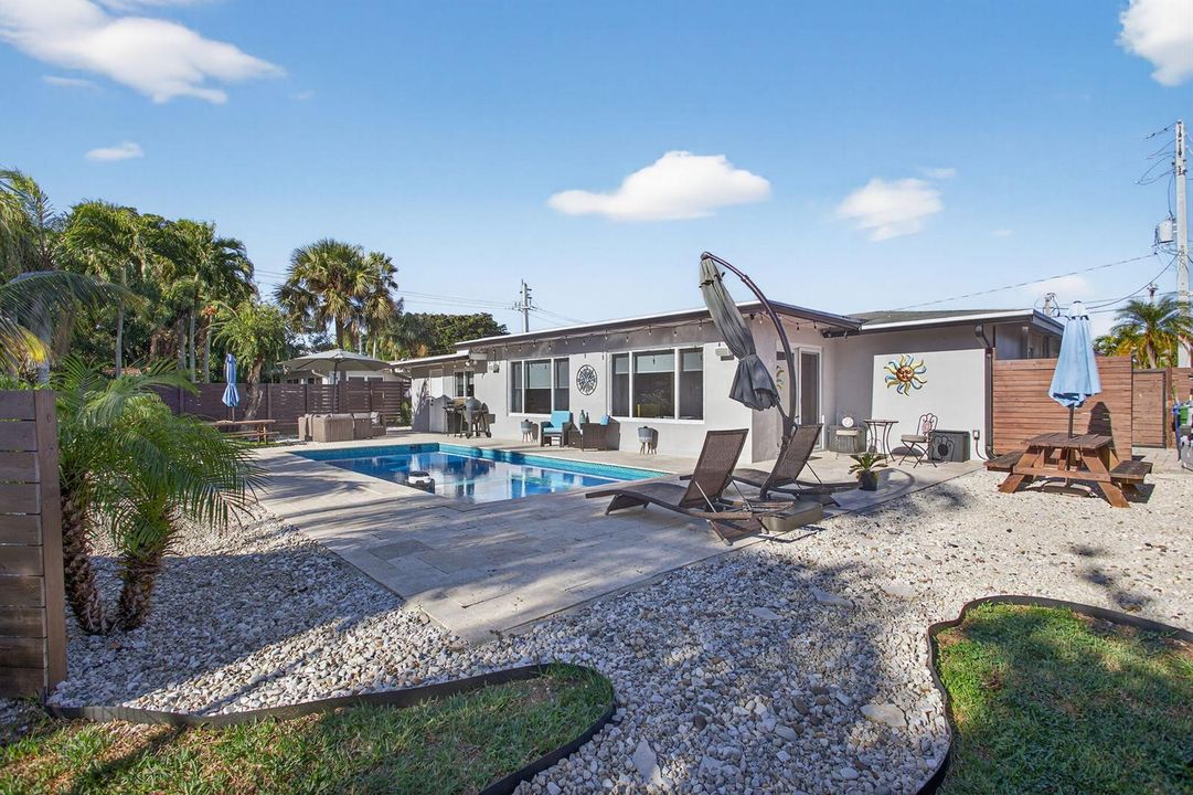 1530 W River Dr, Margate