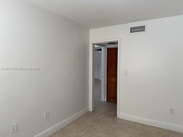 Activo con contrato: $2,225 (2 camas, 2 baños, 1090 Pies cuadrados)