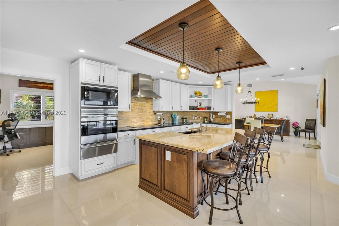 Recently Sold: $1,695,000 (5 beds, 3 baths, 3447 Square Feet)