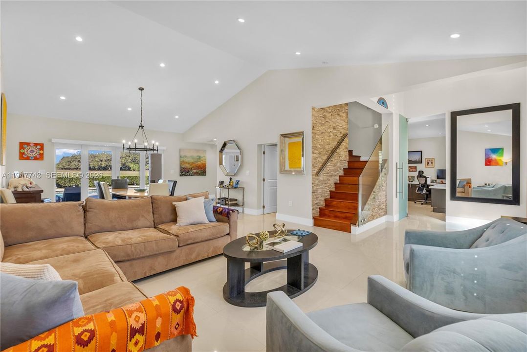 Recently Sold: $1,695,000 (5 beds, 3 baths, 3447 Square Feet)