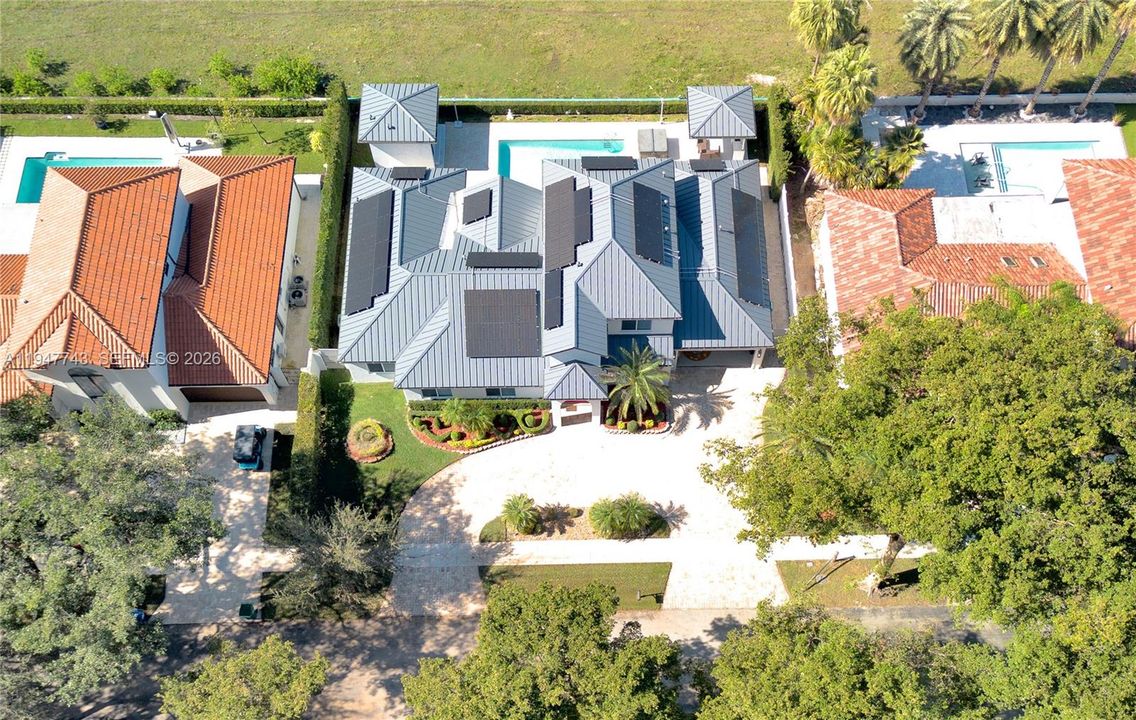 Recently Sold: $1,695,000 (5 beds, 3 baths, 3447 Square Feet)