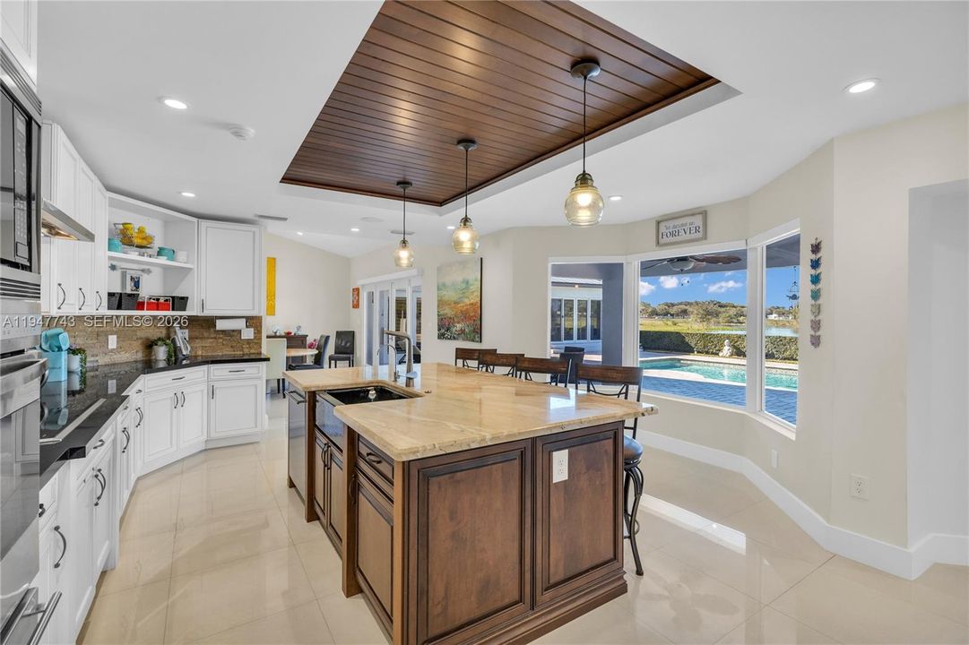 Recently Sold: $1,695,000 (5 beds, 3 baths, 3447 Square Feet)