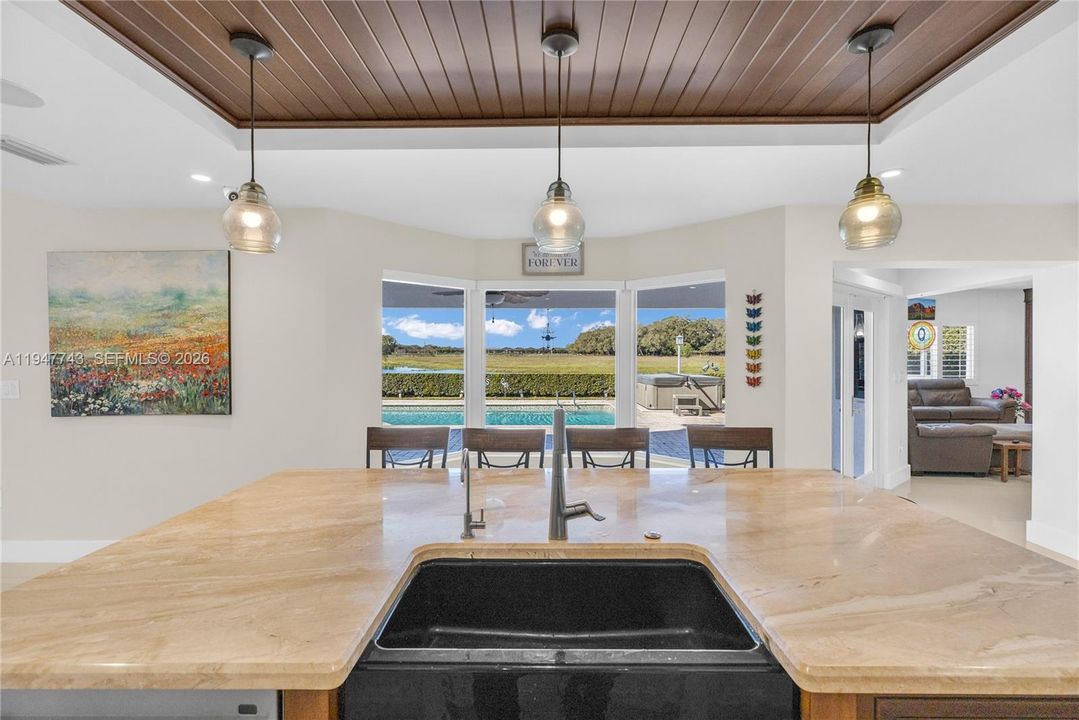 Recently Sold: $1,695,000 (5 beds, 3 baths, 3447 Square Feet)
