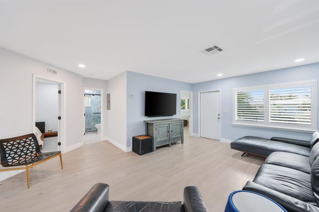 833 Southeast 22nd Ave - 39.jpg-SMALL