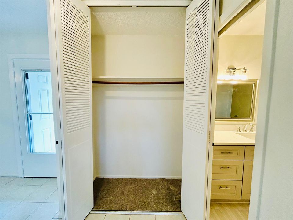 COAT CLOSET