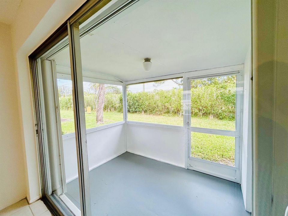 SCREENED BACK PORCH