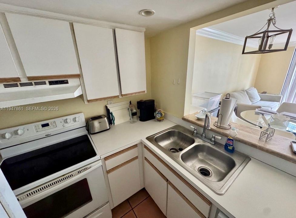 En Venta: $349,000 (1 camas, 1 baños, 700 Pies cuadrados)