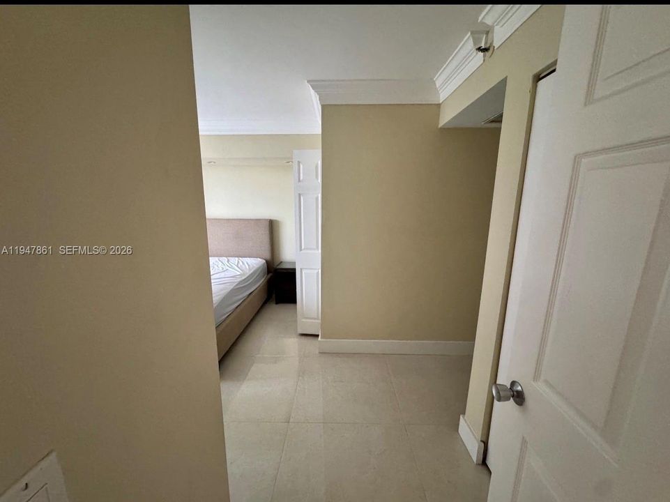 En Venta: $349,000 (1 camas, 1 baños, 700 Pies cuadrados)