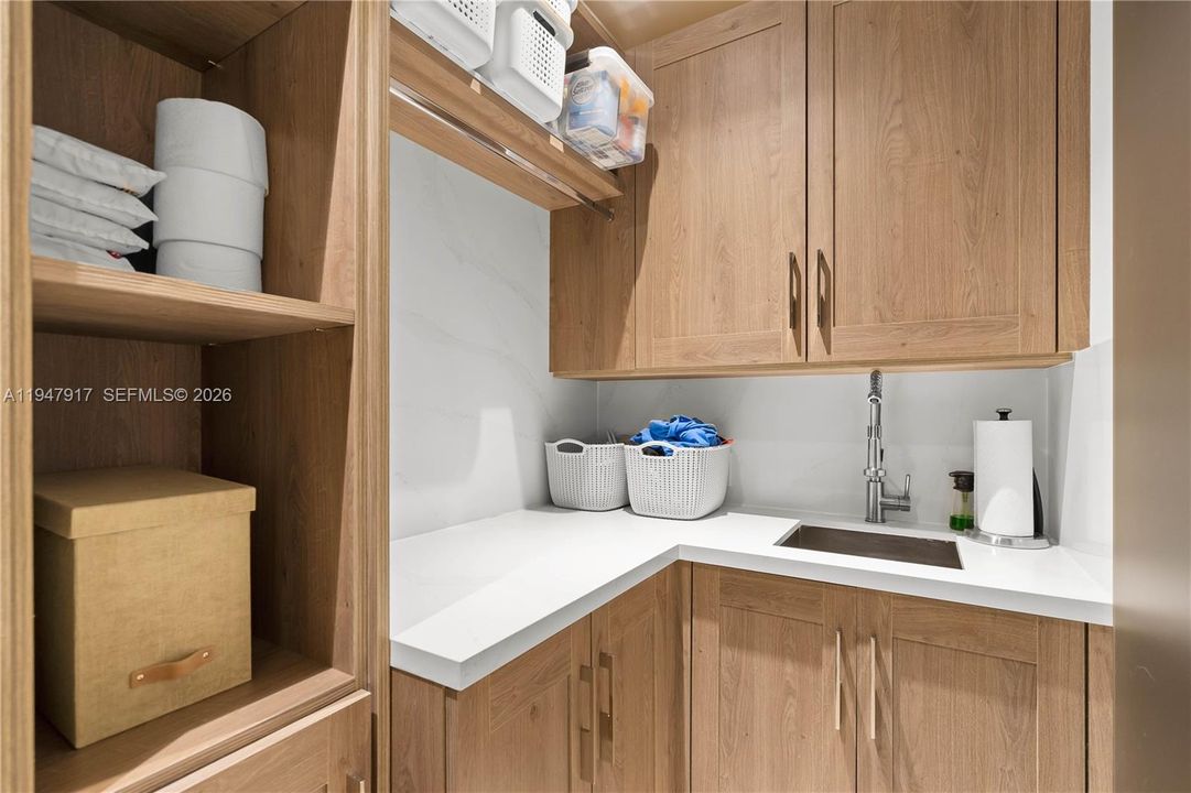 En Venta: $4,750,000 (3 camas, 3 baños, 2271 Pies cuadrados)