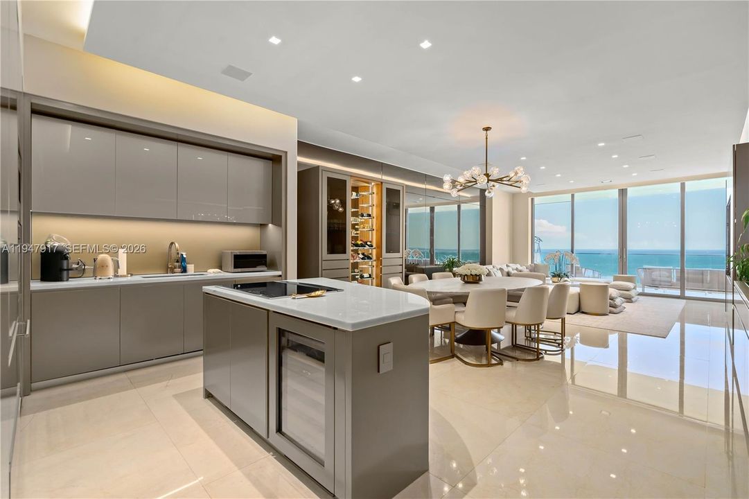 En Venta: $4,750,000 (3 camas, 3 baños, 2271 Pies cuadrados)